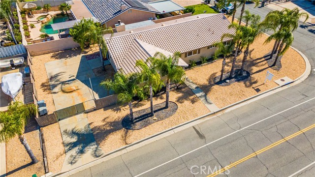 Detail Gallery Image 9 of 34 For 23562 Cruise Circle, Canyon Lake,  CA 92587 - 3 Beds | 2 Baths