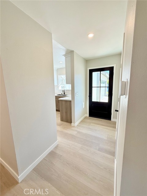 Detail Gallery Image 8 of 27 For 27215 Elias, Saugus,  CA 91350 - 4 Beds | 2 Baths