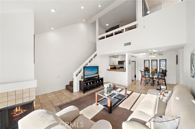 25761 Le Parc, Lake Forest CA: https://media.crmls.org/medias/9c5f2c8d-0323-4388-9684-745b41984a68.jpg