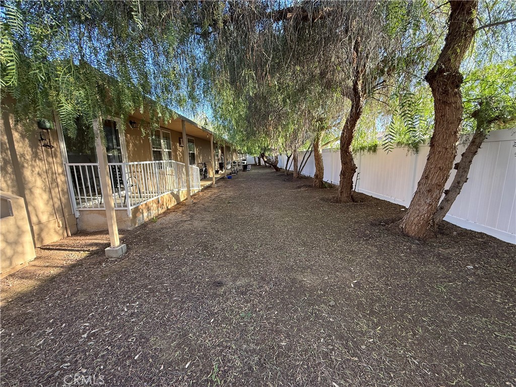 https://media.crmls.org/medias/9c5f5c34-1af1-47c9-b535-92f49c82fe59.jpg?preset=X-Large