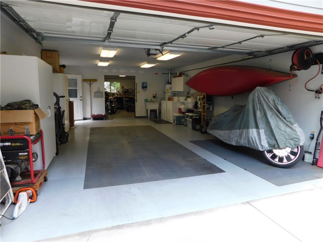 36976 SYCAMORE Drive, Mountain Home Village CA: https://media.crmls.org/medias/9c5f6bb1-6d05-4aca-9e51-3a229c930e15.jpg