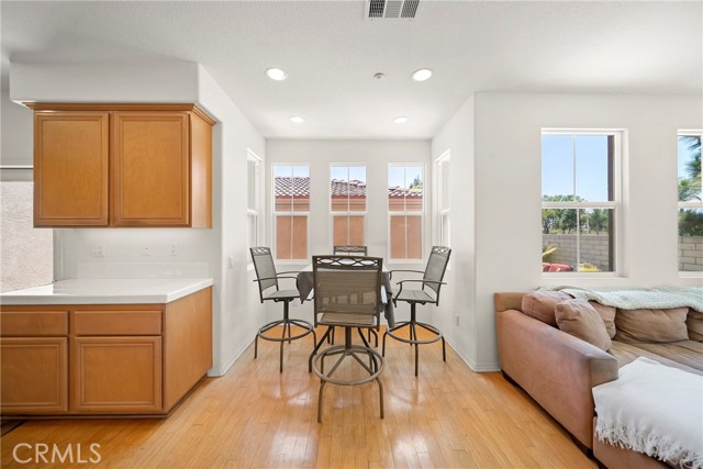 Detail Gallery Image 4 of 39 For 4425 Ahoy Ln, Oxnard,  CA 93035 - 3 Beds | 2/1 Baths