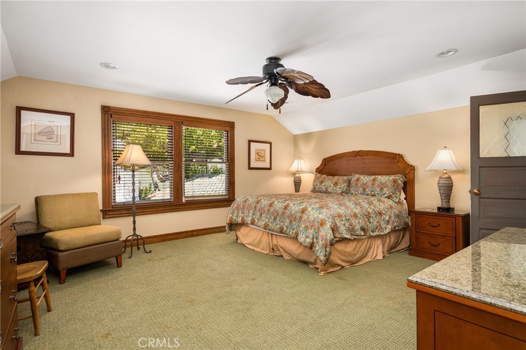 9c607250 C408 45bc 8815 0bf71b4b10e3