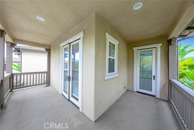 22 Via Paquete, San Clemente CA: https://media.crmls.org/medias/9c60acba-d98d-4345-9d4d-11b0df9f20af.jpg