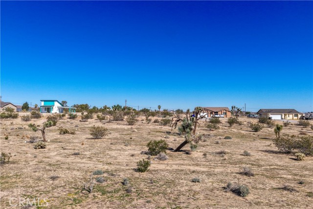 Detail Gallery Image 7 of 12 For 62423 Crestview Dr, Joshua Tree,  CA 92252 - – Beds | – Baths