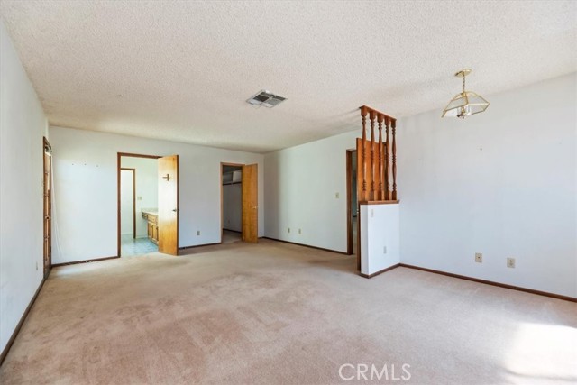 12690 Augusta Way, Victorville CA: https://media.crmls.org/medias/9c616fd4-2457-4519-94e5-3ca69eab803b.jpg