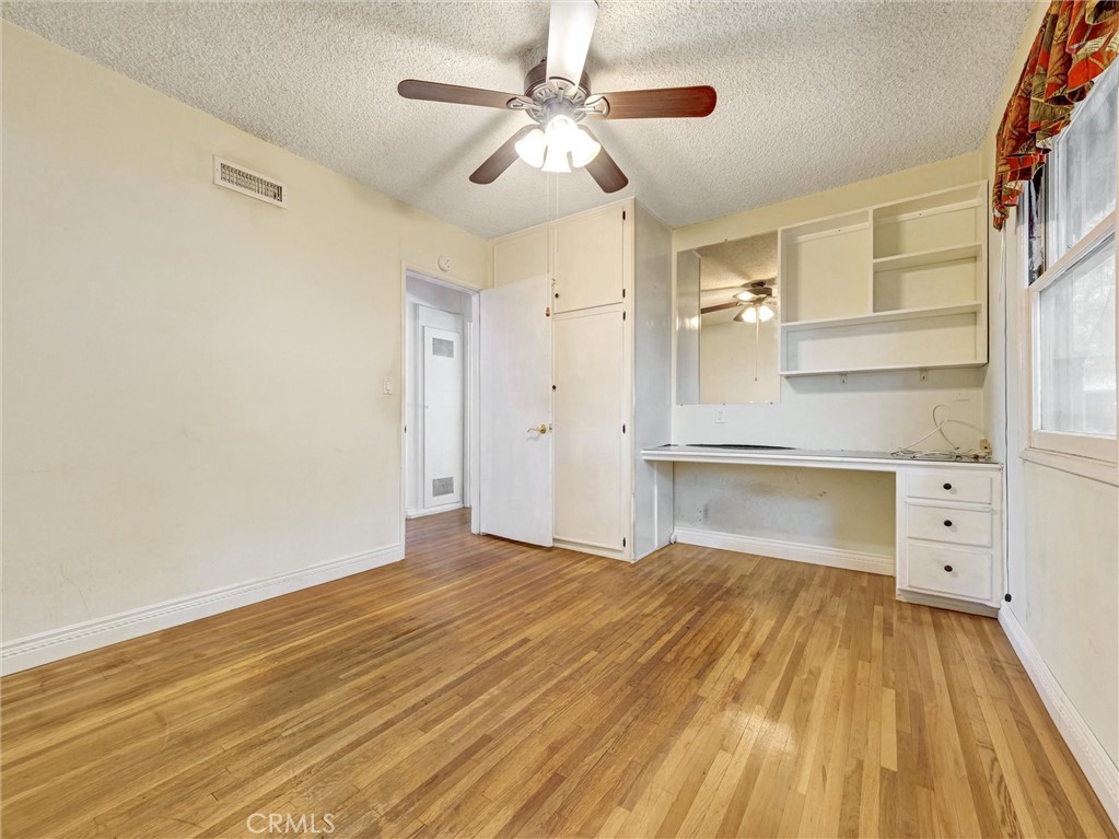 MLS #OC25158364 img 14