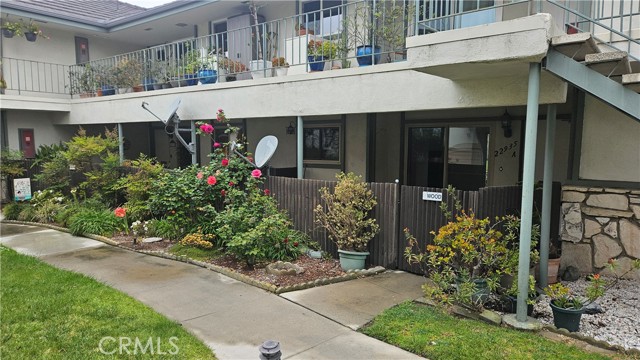Detail Gallery Image 1 of 30 For 22935 Maple Ave a,  Torrance,  CA 90505 - 2 Beds | 2 Baths