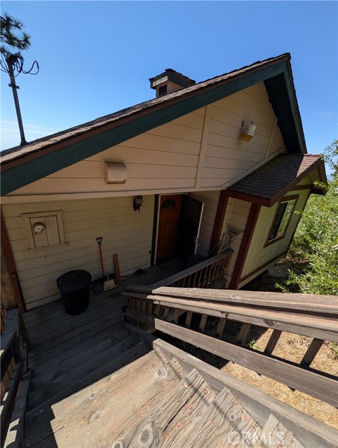 31487 Old City Creek, Running Springs, CA 92382