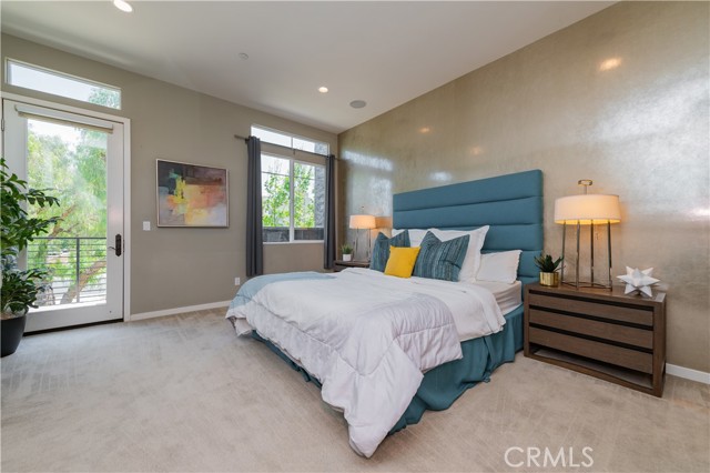727 Beacon, Irvine CA: https://media.crmls.org/medias/9c62b8fe-c6c0-454d-93f2-2b430973f0d1.jpg