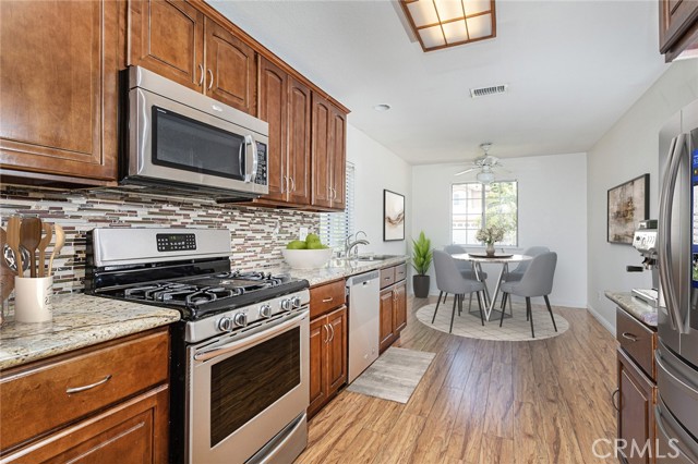 Detail Gallery Image 7 of 22 For 7652 Belpine Pl, Rancho Cucamonga,  CA 91730 - 3 Beds | 2 Baths