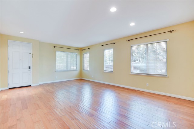 12139 Serra Avenue, Chino CA: https://media.crmls.org/medias/9c644120-736b-45d1-b680-5d6ee781895c.jpg