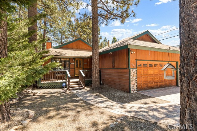 Detail Gallery Image 2 of 28 For 908 Tinkerbell Ave, Big Bear City,  CA 92314 - 3 Beds | 2 Baths