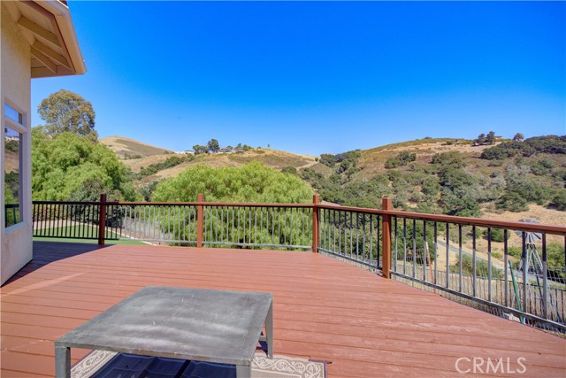 670 Highland Hills Road, Nipomo CA: https://media.crmls.org/medias/9c650945-6526-452e-bd55-3193e58c7e59.jpg
