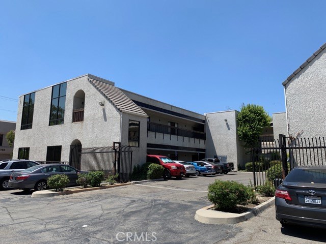 715 N Arrowhead Avenue, San Bernardino, California 92401, ,Commercial Lease,For Rent,715 N Arrowhead Avenue,CRIV22260354