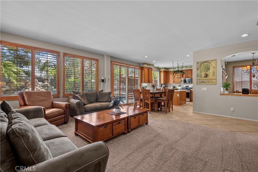 https://media.crmls.org/medias/9c6529a8-bd6e-455c-8a07-0294ab952569.jpg?preset=X-Large