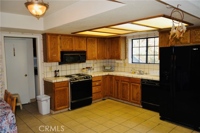 Detail Gallery Image 9 of 29 For 40748 Foxboro Ct, Bass Lake,  CA 93604 - 3 Beds | 3/1 Baths