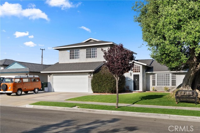 14432 Elmhurst Cir, Huntington Beach CA: https://media.crmls.org/medias/9c66d4a3-c1e4-48f7-9cbc-438e728bfecf.jpg