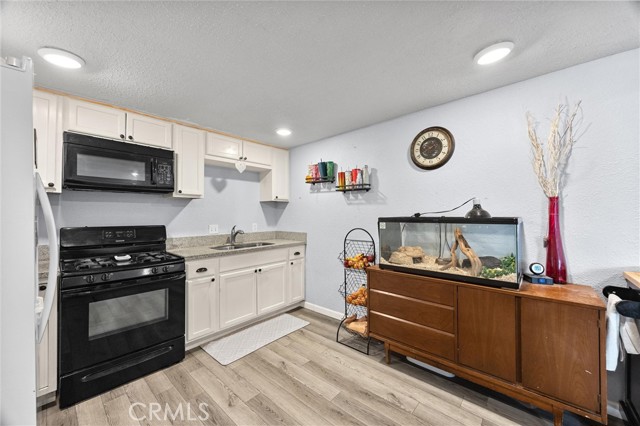 Detail Gallery Image 14 of 28 For 404 Colusa Ave, Chowchilla,  CA 93610 - 2 Beds | 1 Baths