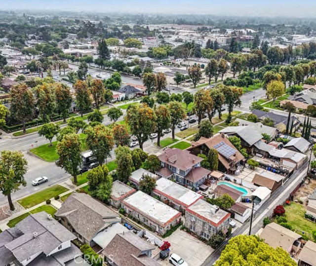 581 N Euclid Avenue, Upland CA: https://media.crmls.org/medias/9c67d082-dc0b-4763-b69b-ebb16f07afa7.jpg