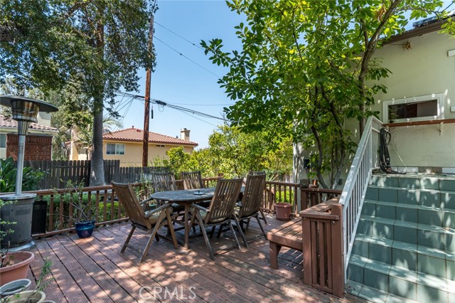 10109 Parr Avenue, Sunland CA: https://media.crmls.org/medias/9c67d813-843c-48e6-9fb3-96167211fc02.jpg