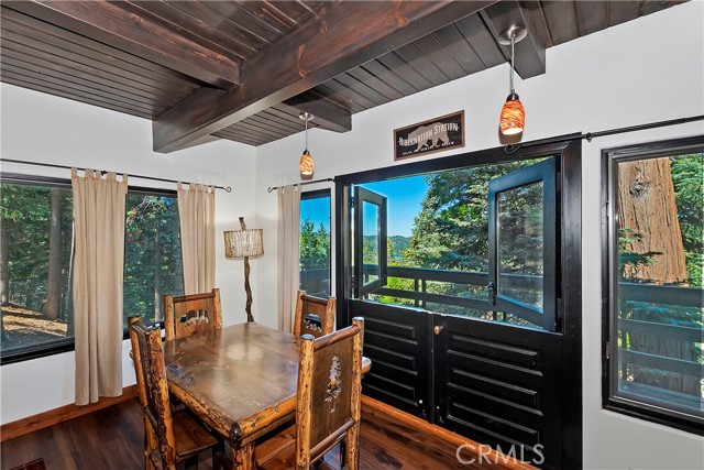 Detail Gallery Image 29 of 44 For 28545 Wabash Dr, Lake Arrowhead,  CA 92352 - 3 Beds | 2 Baths