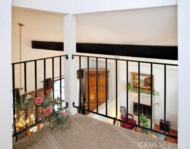 Detail Gallery Image 4 of 8 For 5246 Calderon Rd, Woodland Hills,  CA 91364 - 3 Beds | 2 Baths