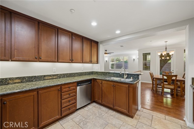 Detail Gallery Image 14 of 42 For 12422 Benton Dr #2,  Rancho Cucamonga,  CA 91739 - 2 Beds | 2 Baths