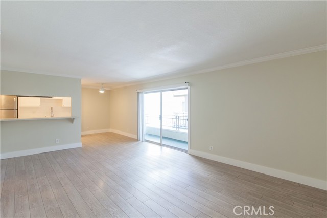 Detail Gallery Image 3 of 21 For 1440 23rd St #223,  Santa Monica,  CA 90404 - 2 Beds | 2 Baths