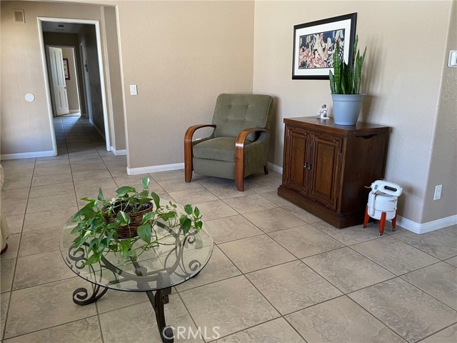 Detail Gallery Image 15 of 27 For 200 Meadow View Ln, Barstow,  CA 92311 - 3 Beds | 3/1 Baths