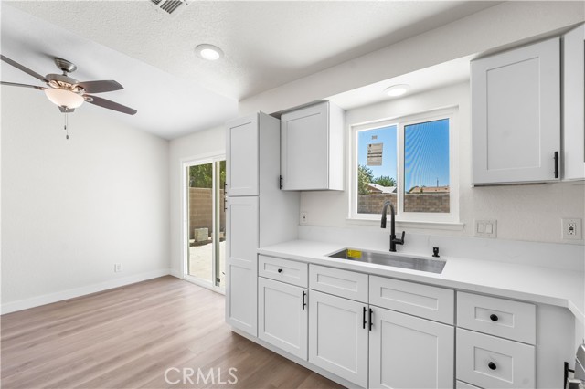 37317 53rd E Street, Palmdale CA: https://media.crmls.org/medias/9c6b1e73-2717-4dbf-81fb-91240274fecb.jpg