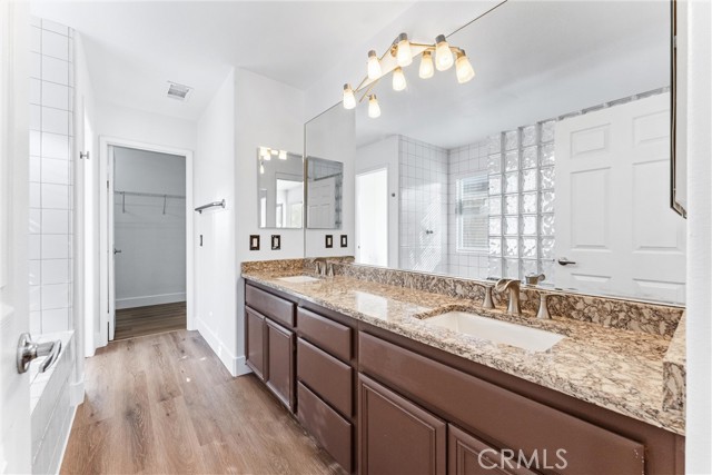 4441 Foxrun Drive, Chino Hills CA: https://media.crmls.org/medias/9c6b43ae-e6c0-4288-9ffe-4dde569d0c84.jpg