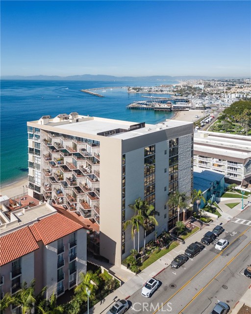 531 Esplanade, Redondo Beach, California 90277, 2 Bedrooms Bedrooms, ,Residential,Sold,Esplanade,SB23202672