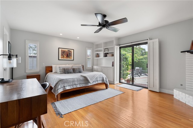6860 E Roxanne Way, Long Beach CA: https://media.crmls.org/medias/9c6c80ff-864f-4aef-a2ac-6d7a97897d05.jpg