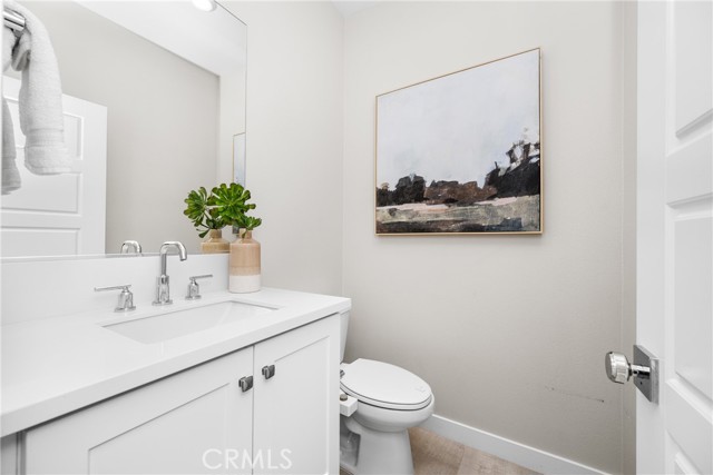 Detail Gallery Image 20 of 43 For 305 Carmona, Lake Forest,  CA 92630 - 3 Beds | 3/1 Baths