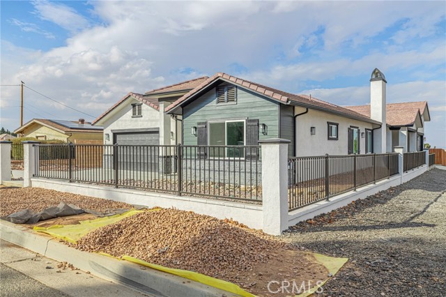 5629 Avenue M-8, Palmdale, California 93551, 4 Bedrooms Bedrooms, ,3 BathroomsBathrooms,Single Family Residence,For Sale,Avenue M-8,SR24211219