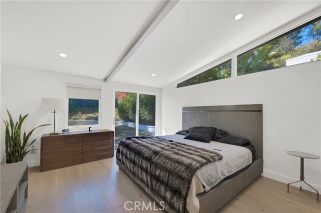 Detail Gallery Image 23 of 40 For 4941 Rigoletto St, Woodland Hills,  CA 91364 - 3 Beds | 2/1 Baths