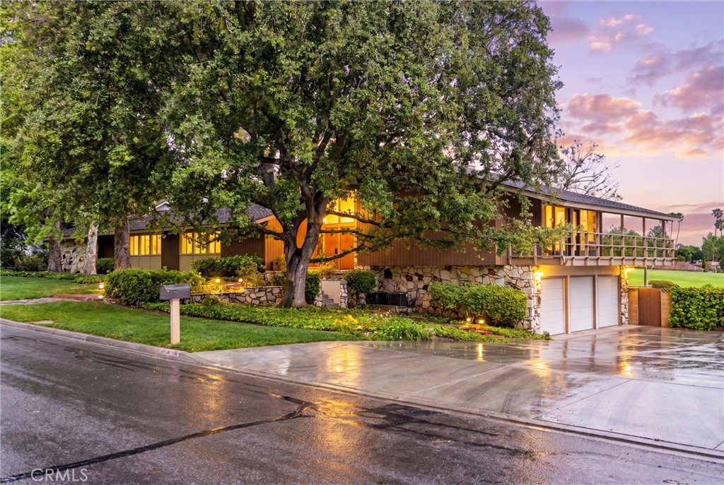 8780 Hillcrest Road