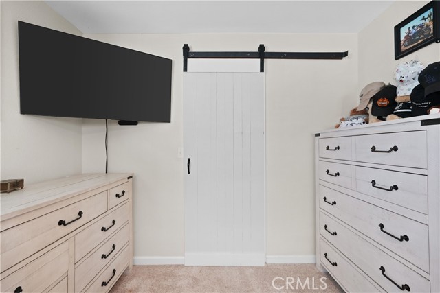 23011 Big Tee Drive, Canyon Lake CA: https://media.crmls.org/medias/9c6f5265-e996-40f9-b061-f2a1fe687a73.jpg