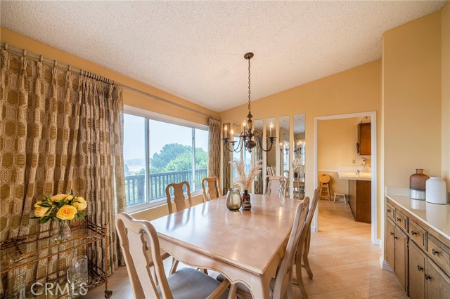 33 Oaktree Lane, Rolling Hills Estates, California 90274, 2 Bedrooms Bedrooms, ,3 BathroomsBathrooms,Residential,Sold,Oaktree,OC22217896