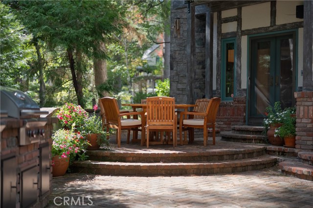 27465 Meadow Bay Drive, Lake Arrowhead, CA 92352