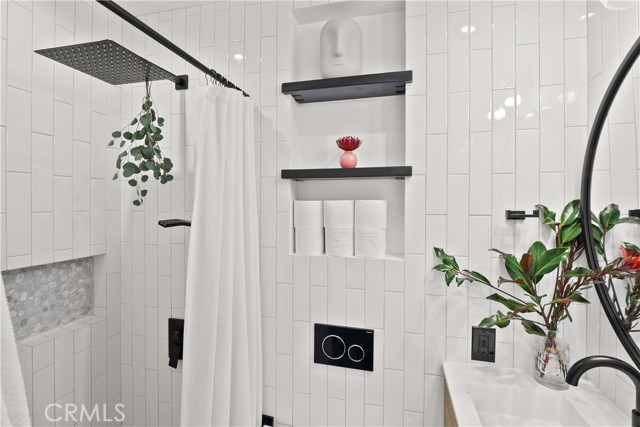 1900 Gates Avenue, Redondo Beach, California 90278, 3 Bedrooms Bedrooms, ,1 BathroomBathrooms,Residential,Sold,Gates,AR22001172