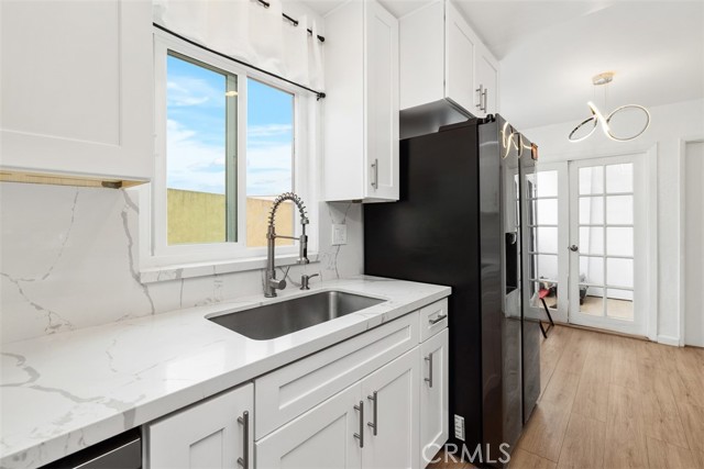 3142 Midway Drive, San Diego CA: https://media.crmls.org/medias/9c71dd8b-8530-4671-95dd-fb8ac925c7ae.jpg