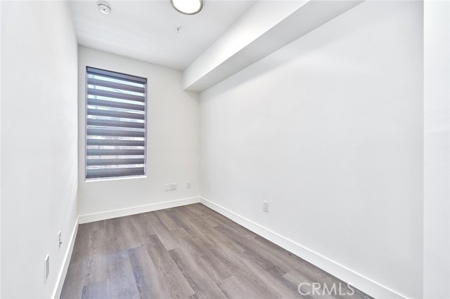 900 S Kenmore Avenue, Los Angeles CA: https://media.crmls.org/medias/9c720dcd-e24f-4c37-aca0-d59dab1b54a1.jpg