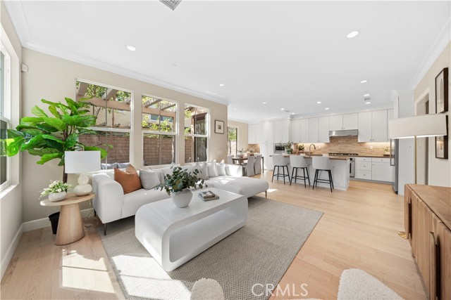 Detail Gallery Image 8 of 41 For 257 Rodeo, Irvine,  CA 92602 - 3 Beds | 2/1 Baths