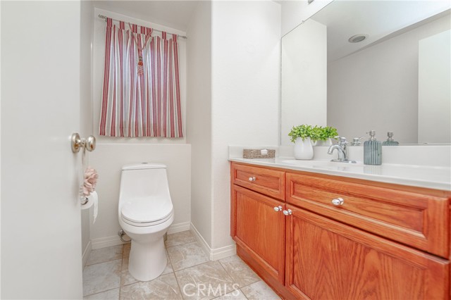 Detail Gallery Image 17 of 39 For 701 Caliente Way, Oxnard,  CA 93036 - 4 Beds | 2/1 Baths