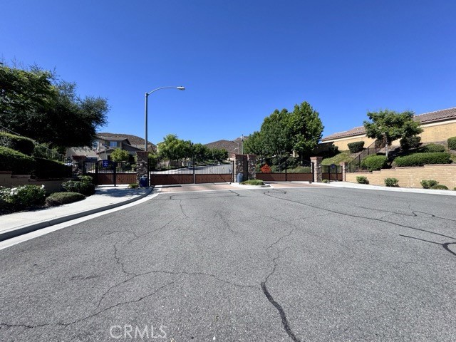 https://media.crmls.org/medias/9c732f3a-fa53-457e-b1a4-9342fde12b0e.jpg?preset=X-Large