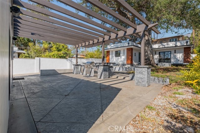 421 Mariposa Avenue, Sierra Madre CA: https://media.crmls.org/medias/9c739fab-af5a-4d72-9757-8676b7ec5339.jpg