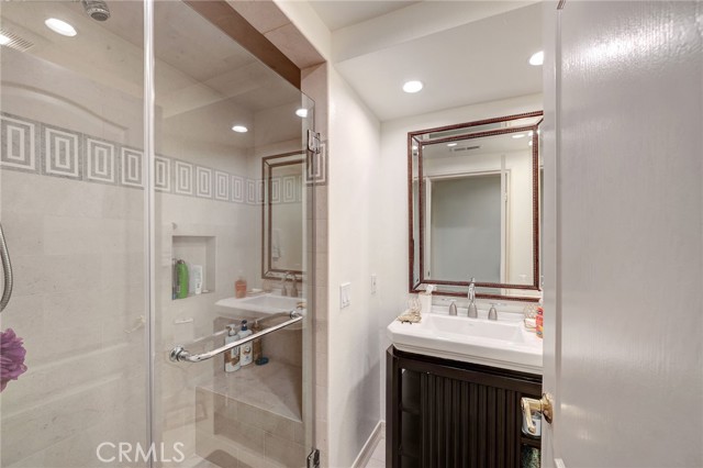19654 Pine Valley Way, Porter Ranch CA: https://media.crmls.org/medias/9c750bdf-a05a-4929-840f-9f2a2fa52acc.jpg