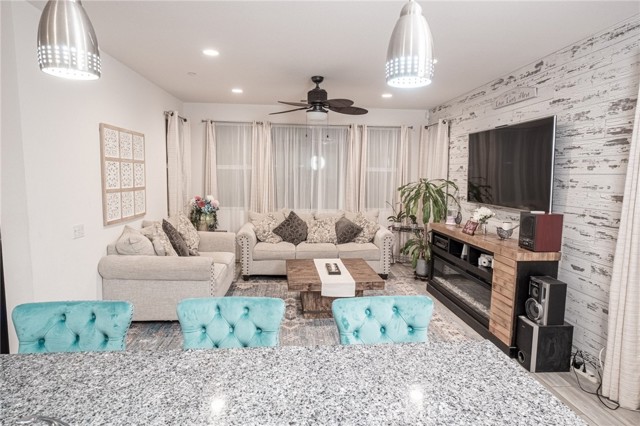 Detail Gallery Image 17 of 32 For 30565 Ticonderoga, Murrieta,  CA 92563 - 3 Beds | 2/1 Baths